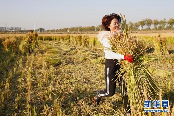 【黑料傳送門不迷路】自助臺球等無人自助業(yè)態(tài)受年輕人追捧 2024美團(tuán)玩樂變美訂單增長84%