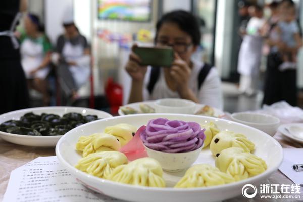 【黑料不打烊吃瓜爆料反差婊】南安東田鎮(zhèn)：偏遠(yuǎn)山村用“放心水”  2000多名村民“解渴”