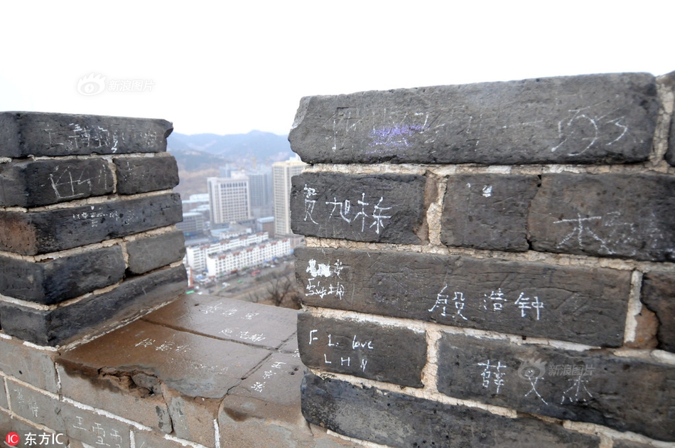 深圳首條跨海地道通車(chē) 媽灣海底地道全長(zhǎng)約8.05千米，為國(guó)內(nèi)海底最大直徑盾構(gòu)地道