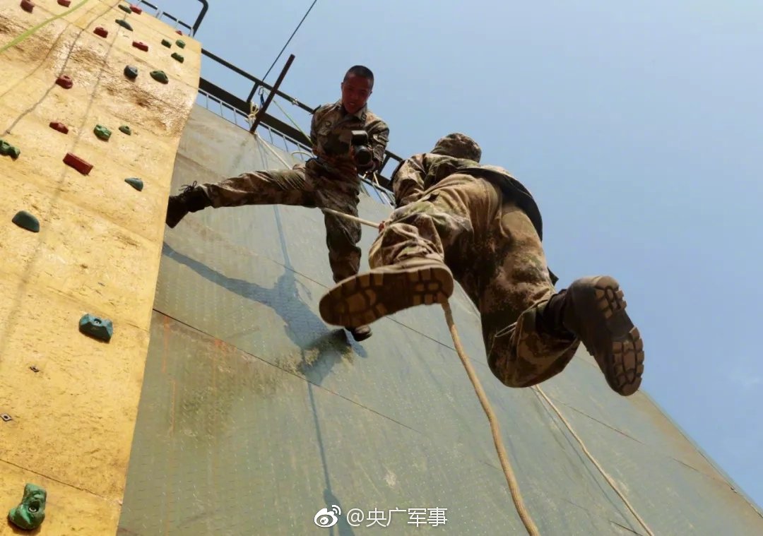 【今天高清視頻在線觀看】印度股市能源板塊逆市上漲，印度石油天然氣漲超2%