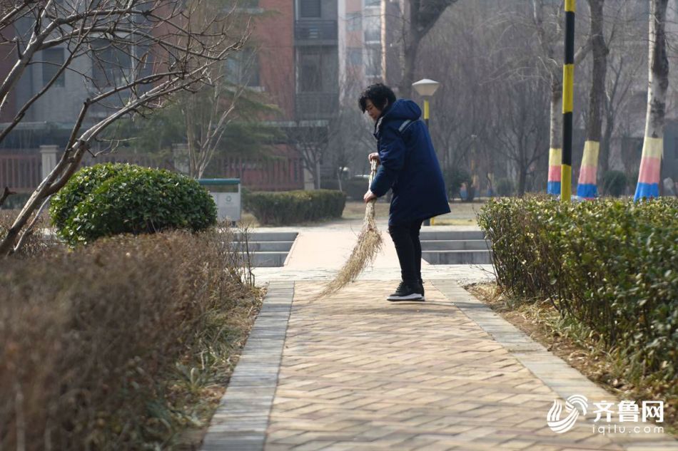 時(shí)隔近一年 東方小孫回到直播間！2025年第一財(cái)季東方選擇業(yè)務(wù)虧損！